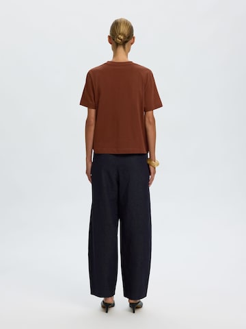 SELECTED - Camiseta 'SLFEssential' en marrón