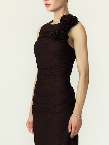 YAS Kleid 'YASDona' in Braun