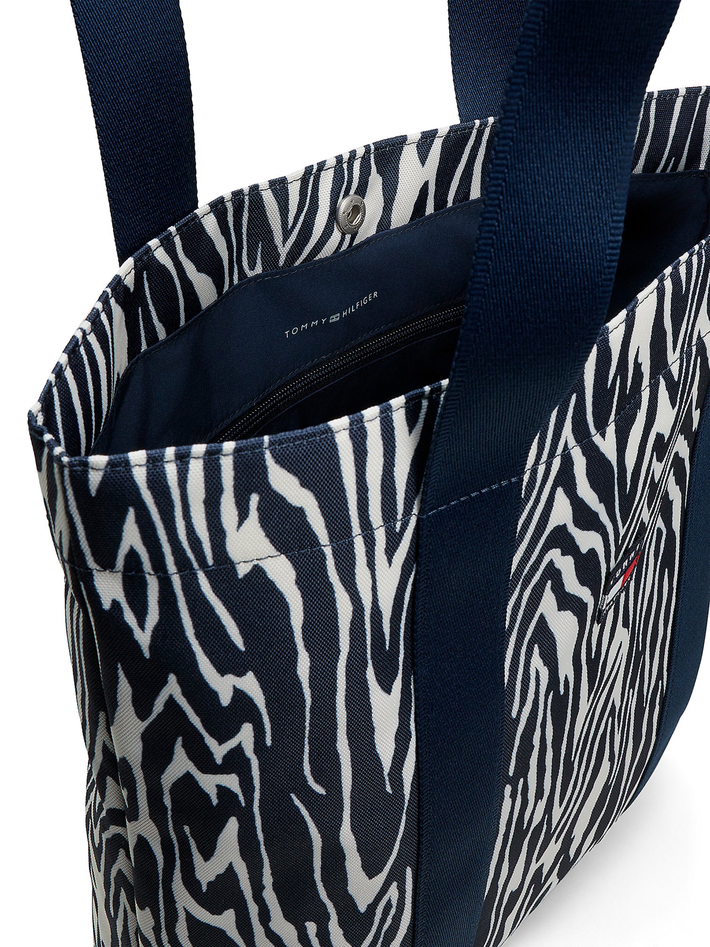 TOMMY HILFIGER Bag in Blue