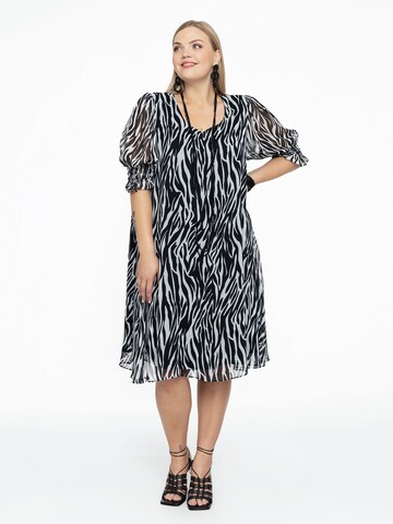 YOEK Kleid in Schwarz