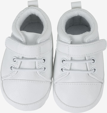 Chaussure basse STERNTALER en blanc