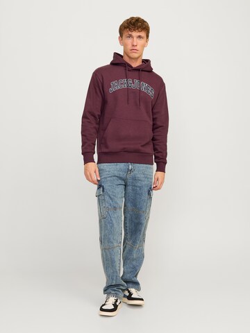 JACK & JONES - Sweatshirt 'JJECaleb' em vermelho