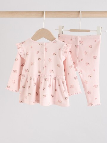 Next Set in Pink