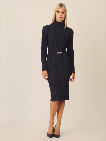APART Knitted dress in Blue