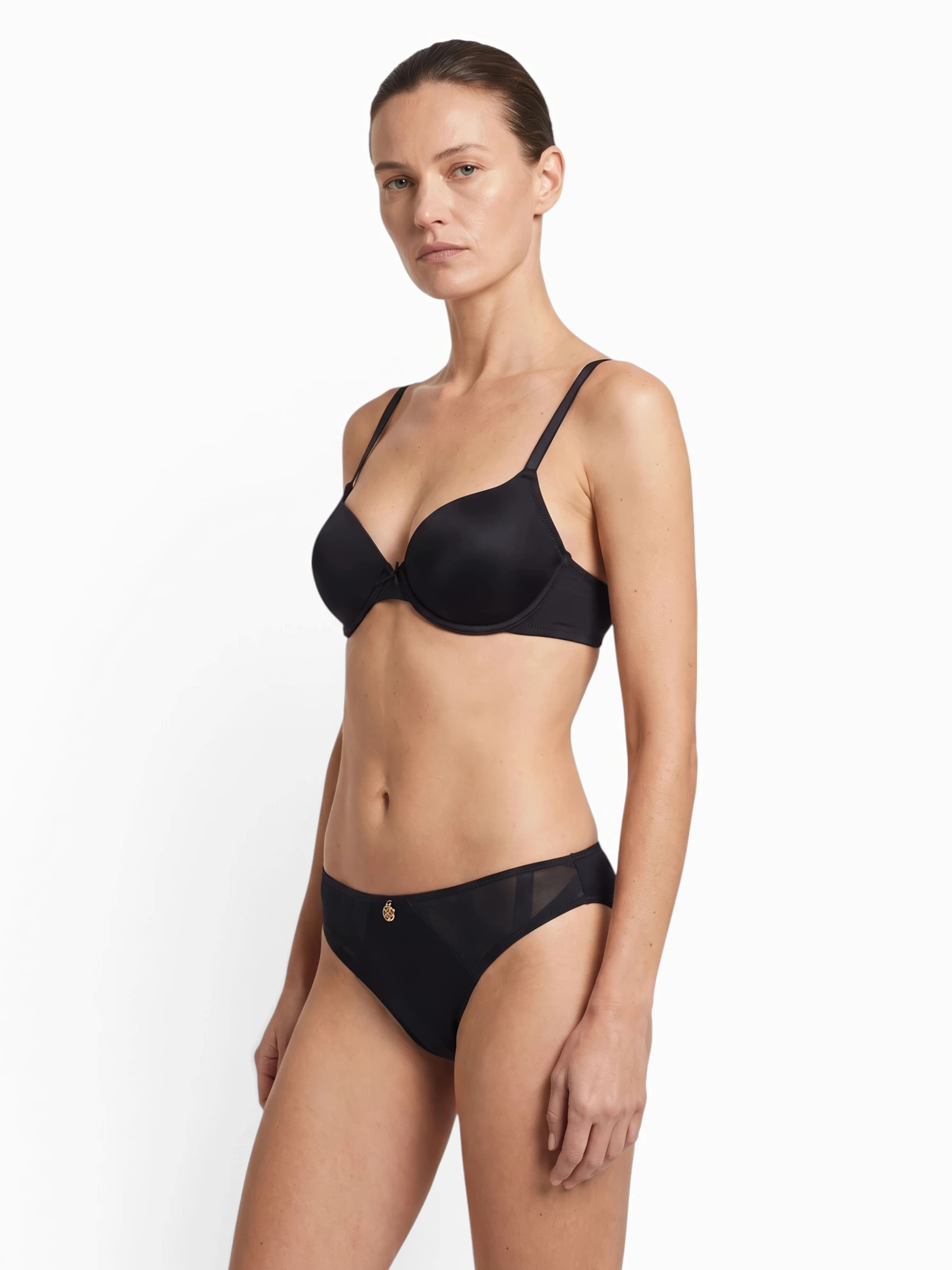 Chantelle Thong 'GLAZE' in Black