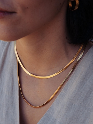 Collana 'Regal Serpent' di Les Reines in oro