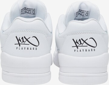Sneaker bassa di K1X in bianco