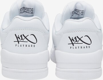 Baskets basses K1X en blanc