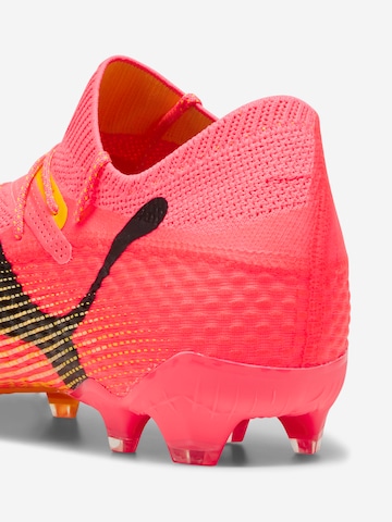 PUMA Jalkapallokengät 'Future 7 Ultimate' värissä vaaleanpunainen