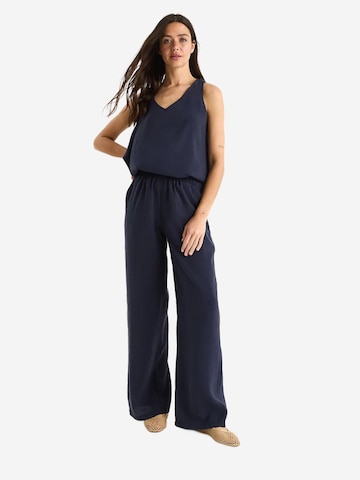 Completo pantalone di Bianco Lucci in blu