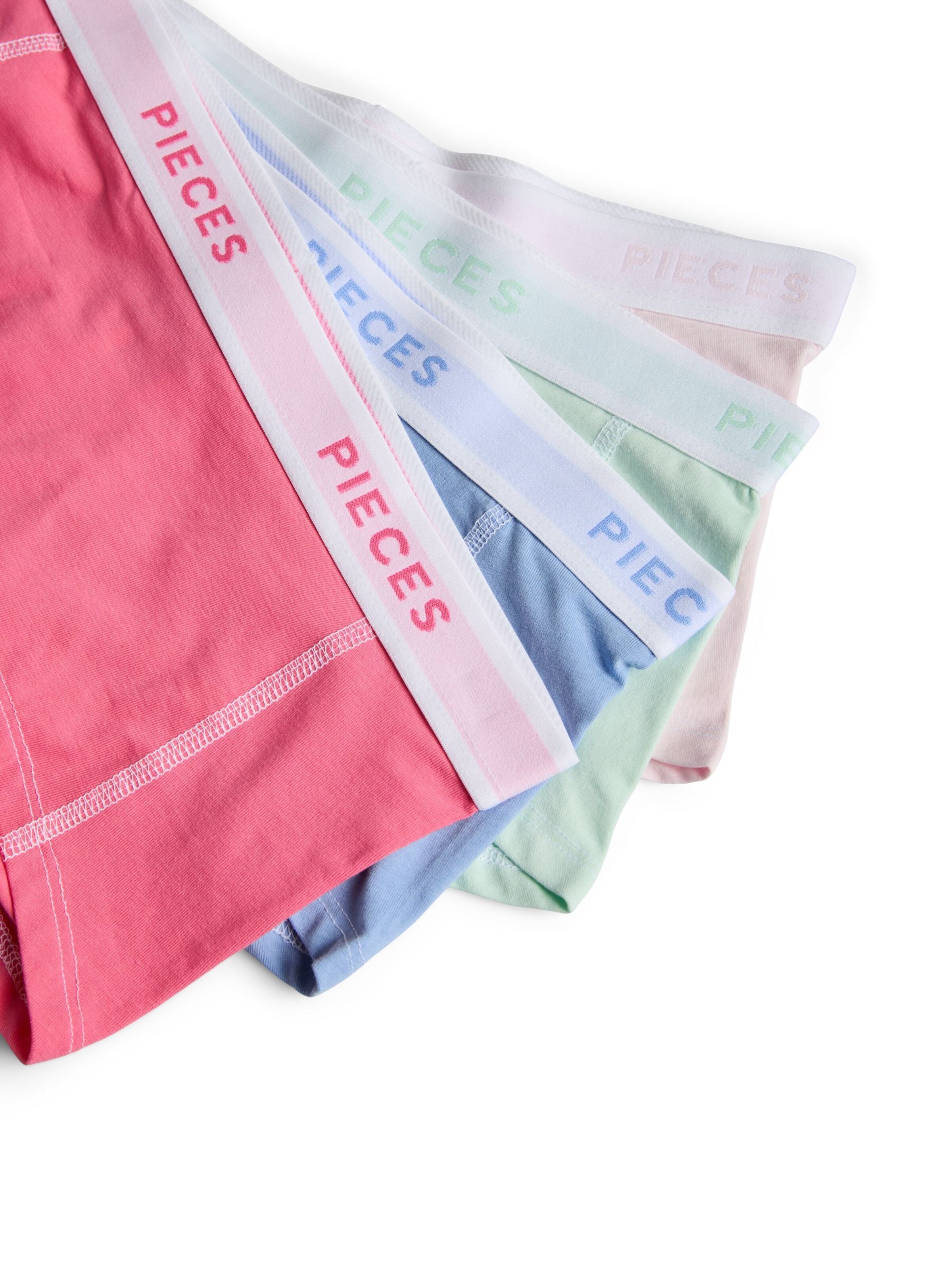 PIECES Boyshorts in Blue