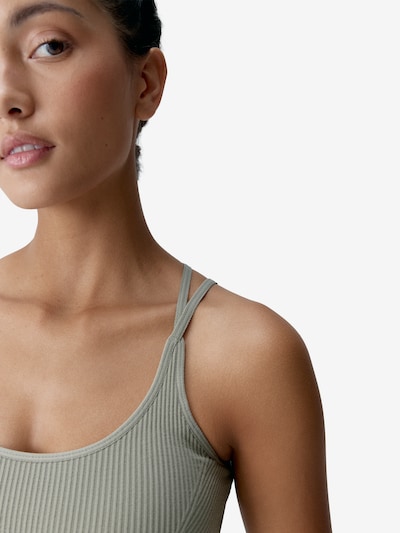 Born Living Yoga Haut de sport ' Devika ' en vert, Vue avec produit