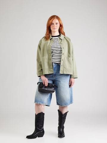 Vero Moda Curve Prechodná bunda 'VMCJamie' - Zelená