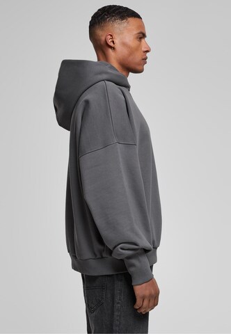 Urban Classics Свитшот в Серый