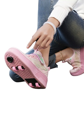 HUSKSWARE Inline and Roller Skates in Pink