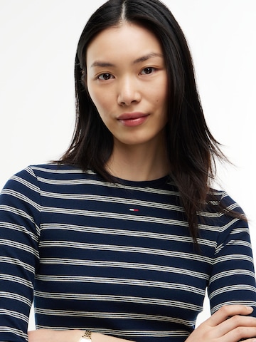 Tricou 'ESSENTIAL' de la Tommy Jeans pe albastru