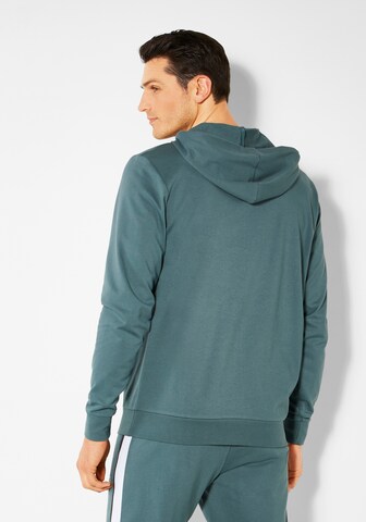BENCH Sweatshirt in Green
