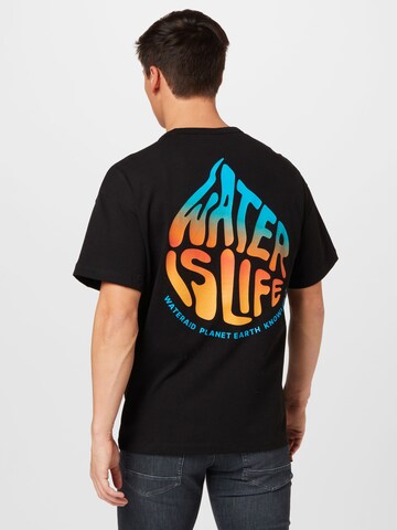 KnowledgeCotton Apparel Μπλουζάκι 'WATERAID' σε μαύρο