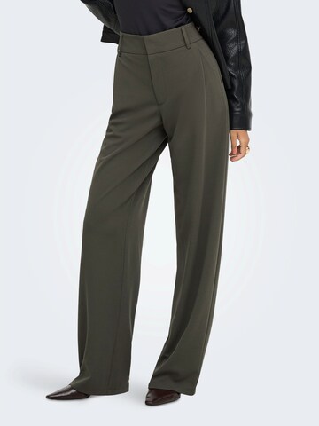 regular Pantaloni con pieghe 'JDYGEGGO' di JDY in verde: frontale