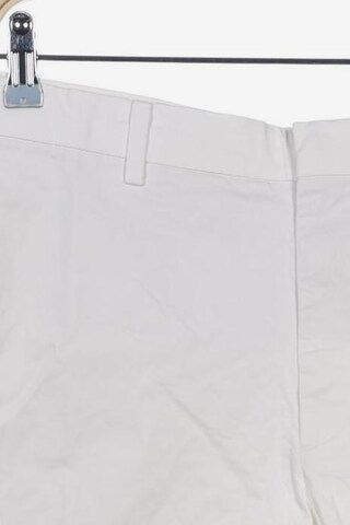 UNIQLO Shorts 33 in Weiß