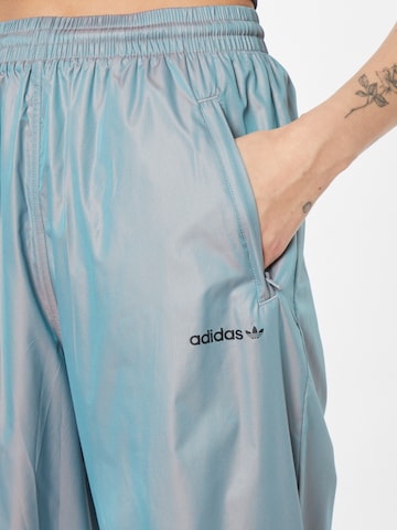 ADIDAS ORIGINALS Tapered Broek 'Adicolor Classics Lock-Up' in Grijs