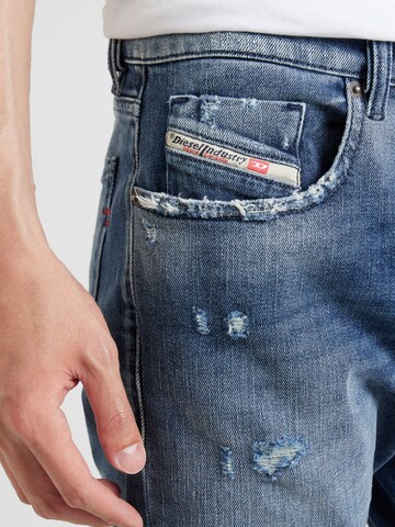DIESEL Slimfit Farmer '2019 D-STRUKT' - kék