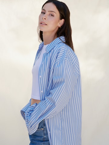 A LOT LESS - Blusa 'Sissy' en azul