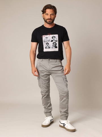 Deeluxe Tapered Cargohose 'Garden' in Grau