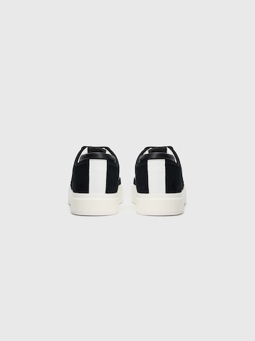 Calvin Klein Jeans Platform trainers in White: back