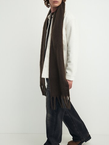 Écharpe 'LISA' Pull&Bear en marron