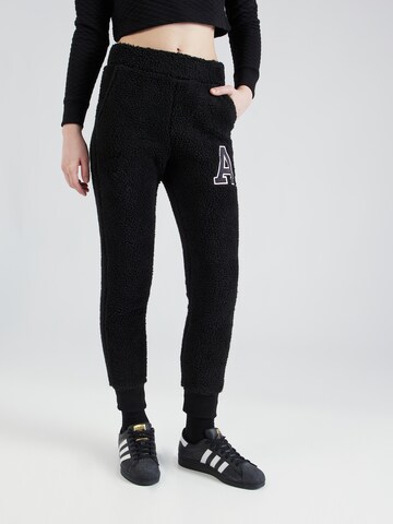 AÉROPOSTALE Tapered Broek in Zwart: voorkant