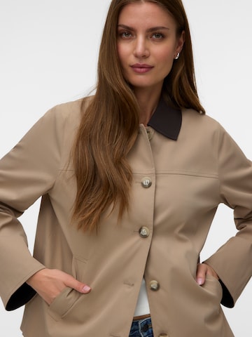 Geacă de primăvară-toamnă 'VMChelseapoppy' de la VERO MODA pe bej