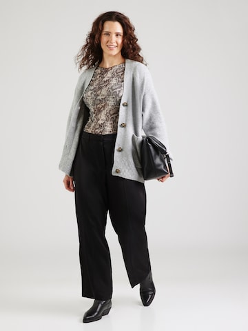 Vero Moda Curve - Cárdigan 'VMCBOOM' en gris