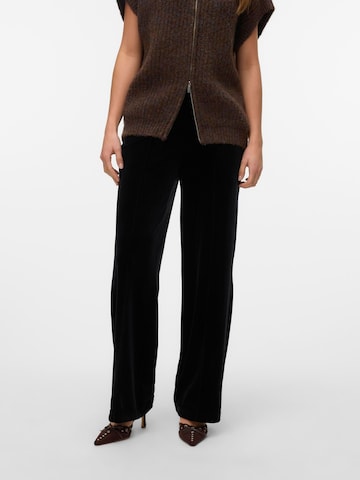 VERO MODA - regular Pantalón plisado en negro: frente