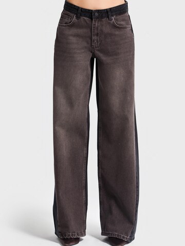 IT'S BASIC Wide leg Jeans 'Wide Low Rise Jeans' in Brown
