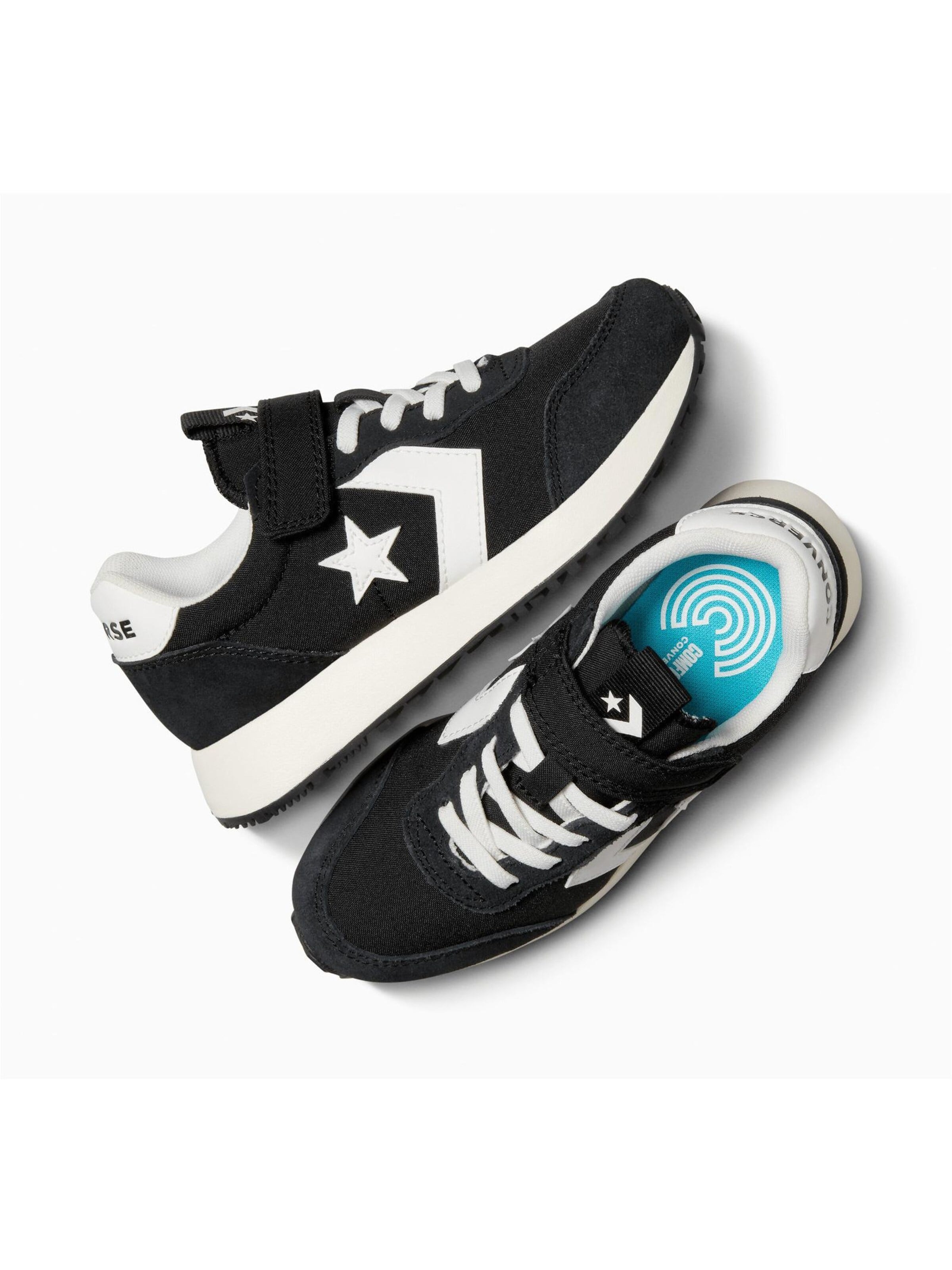 Baskets 'OMEGA' CONVERSE en noir