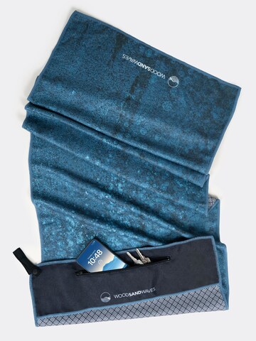 woodsandwaves - Toalla 'Blue Rebel' en Mezcla de colores: frente
