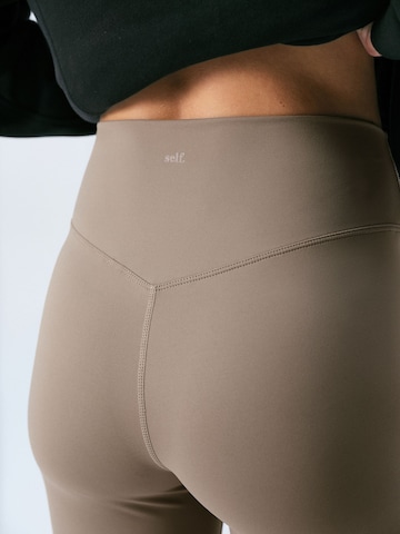 Skinny Leggings di self. in marrone