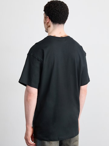 ADIDAS ORIGINALS Paita 'Trefoil Essentials' värissä musta: takapuoli