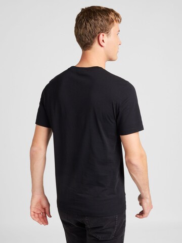 ARMEDANGELS - Camiseta 'JAAMES LOVAA' en negro