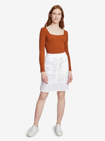 Betty Barclay Skirt in White