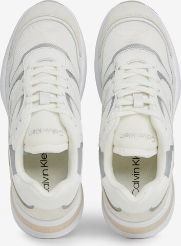 Calvin Klein Sneaker low in Weiß
