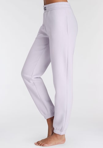 LASCANA Tapered Pants in Purple