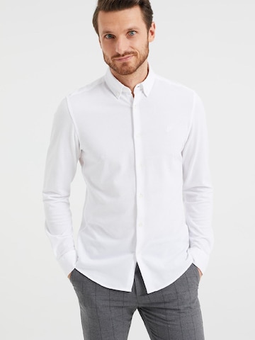 Slim fit Camicia di WE Fashion in bianco