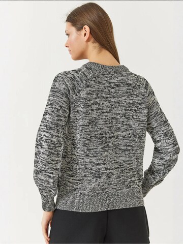 Bianco Lucci Trui in Zwart