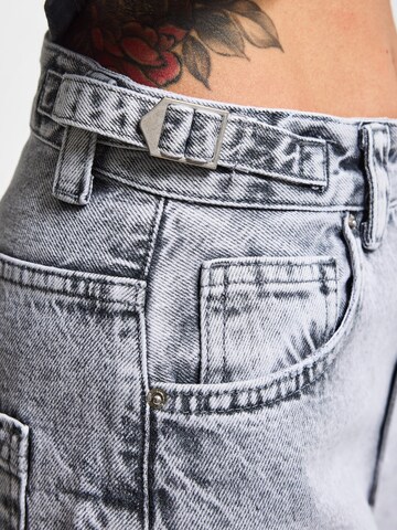 Loosefit Jean 'Skater Mid Rise Jeans' IT'S BASIC en gris