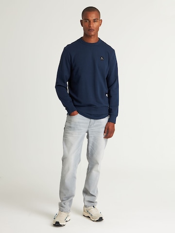 CHASIN' Sweatshirt 'Toby' in Blauw