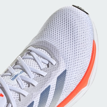 Chaussure de course 'Supernova Stride' ADIDAS PERFORMANCE en blanc