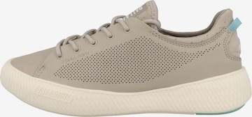 Baskets basses ' Pallanova' Palladium en gris : devant