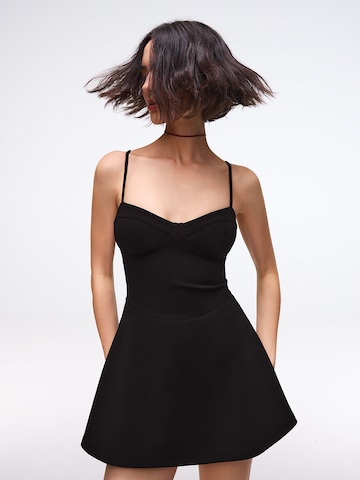 Abito di Bershka in nero